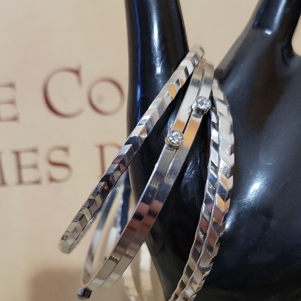 Elegant Silver Bracelet Set